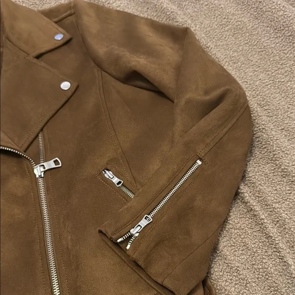 Women's Tan Moto Style Suede Jacket - Picture 6 of 7